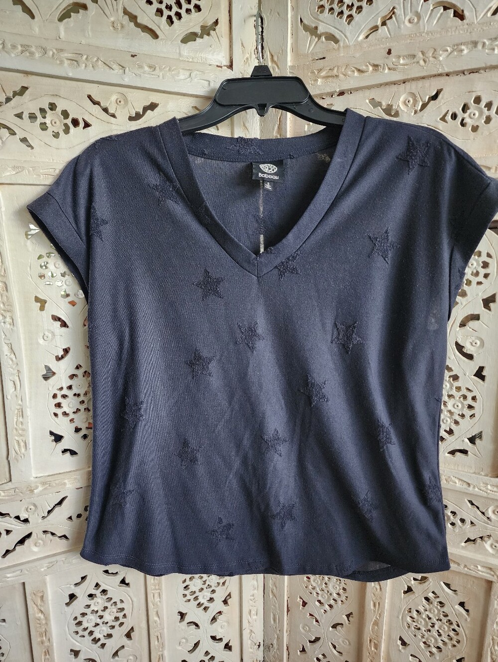 Bobeau Black V-neck Star Shirt- Womens Size Small